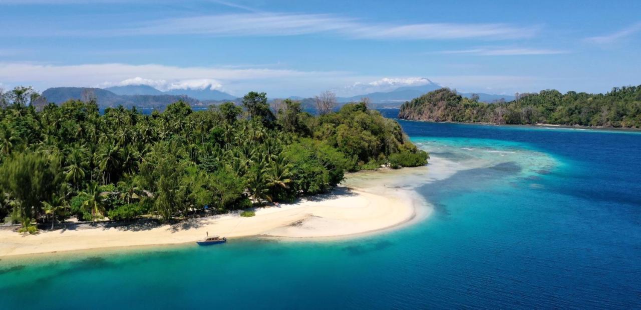 Blue Bay Divers Likupang Bangka Exteriér fotografie